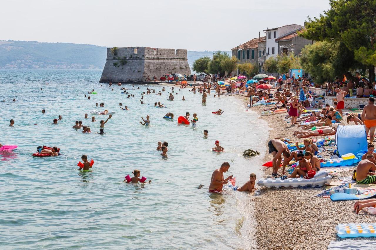 Apartments By The Sea Kastel Novi, Kastela - 22051 Exterior photo